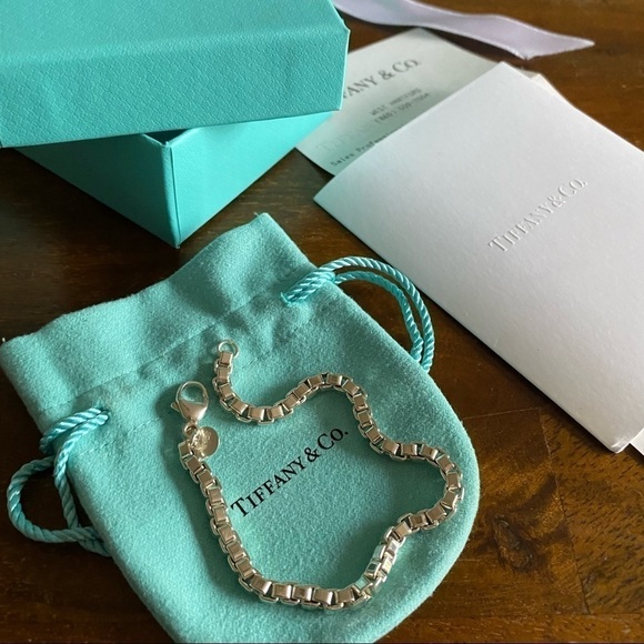 NWB Tiffany & Co. Venetian Link Bracelet Sterling Silver - Picture 3 of 12